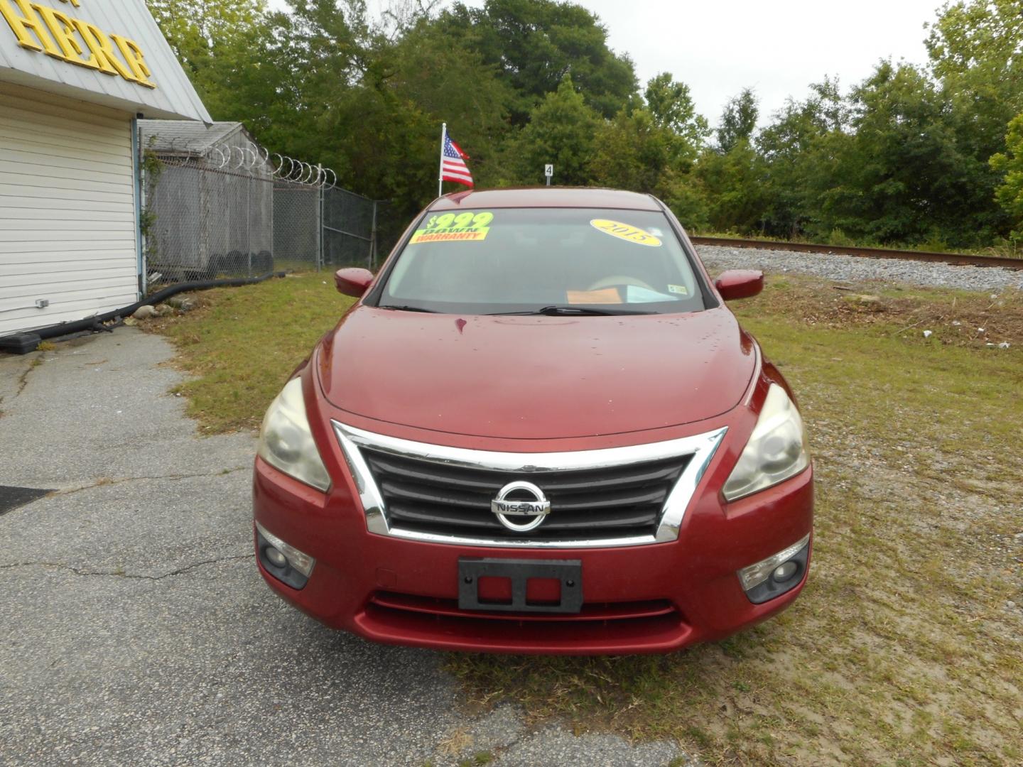 2015 Red Nissan Altima 2.5 S (1N4AL3AP0FC) with an 2.5L L4 DOHC 16V engine, Continuously Variable Transmission transmission, located at 2553 Airline Blvd, Portsmouth, VA, 23701, (757) 488-8331, 36.813889, -76.357597 - ***VEHICLE TERMS*** Down Payment: $999 Weekly Payment: $100 APR: 23.9% Repayment Terms: 42 Months *** CALL ELIZABETH SMITH - DIRECTOR OF MARKETING @ 757-488-8331 TO SCHEDULE YOUR APPOINTMENT TODAY AND GET PRE-APPROVED RIGHT OVER THE PHONE*** - Photo#2